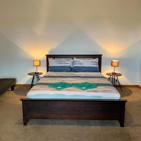 Bee'S Place - 3 Bedroom Home On 10 Acres Of Land With Distant Ocean Views Emu Bay Eksteriør billede