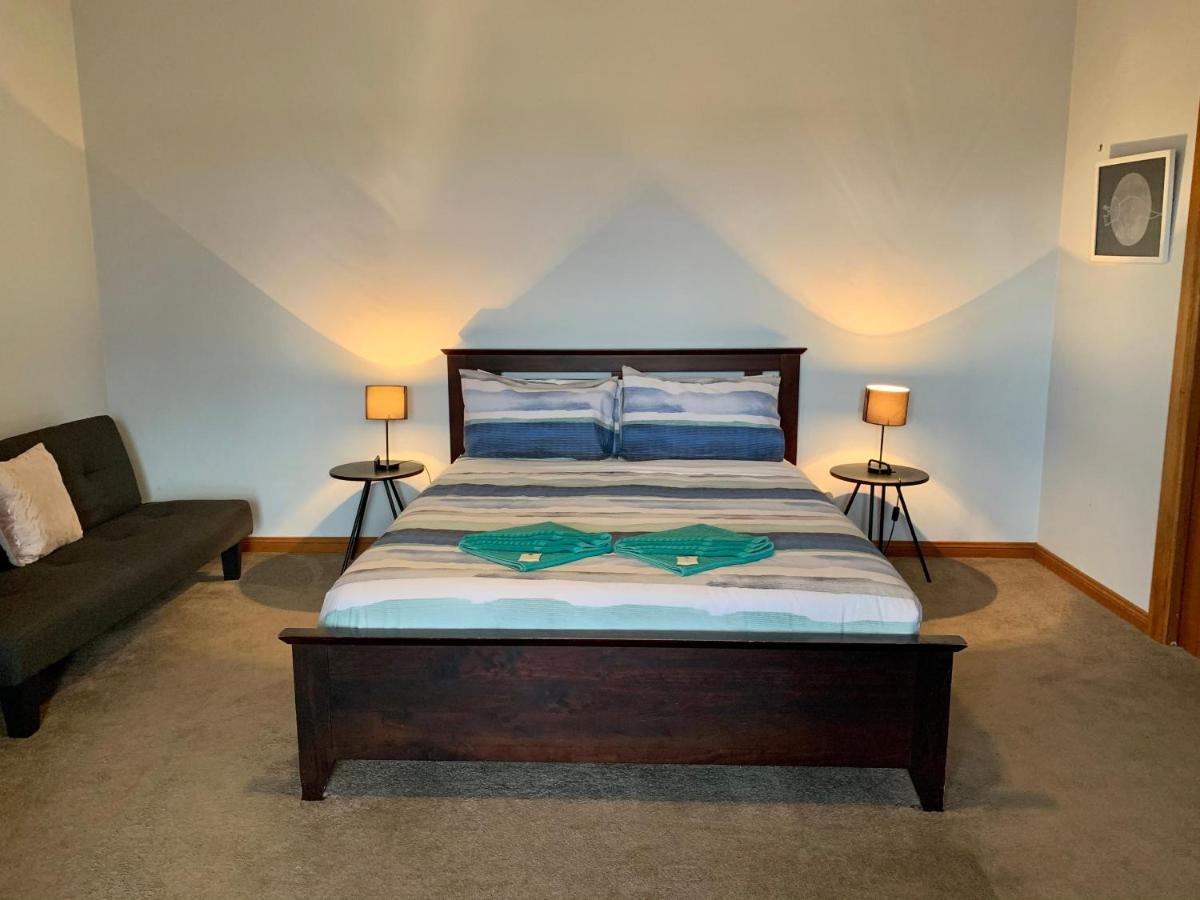 Bee'S Place - 3 Bedroom Home On 10 Acres Of Land With Distant Ocean Views Emu Bay Eksteriør billede